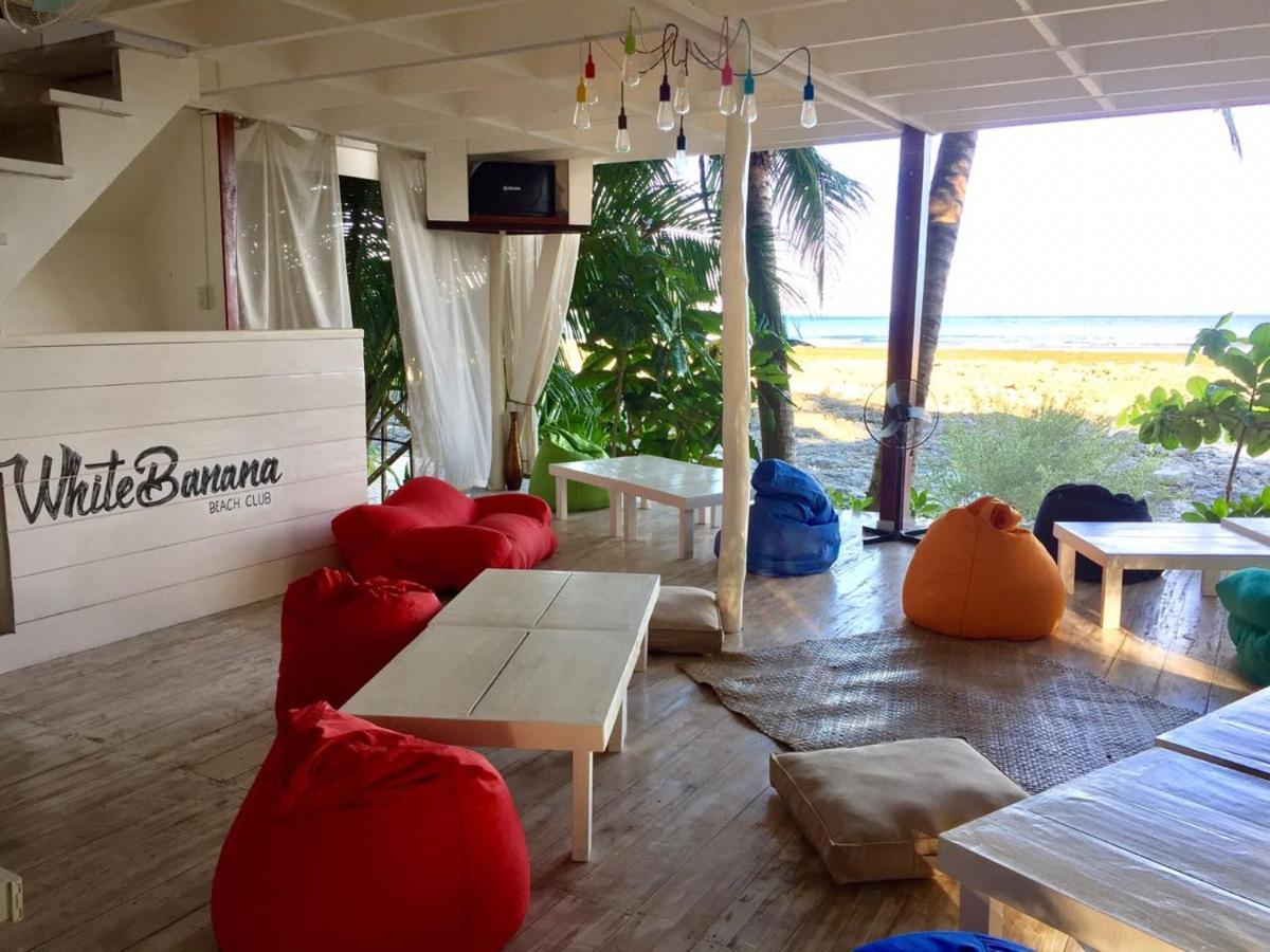 White Banana Beach Club General Luna  Εξωτερικό φωτογραφία